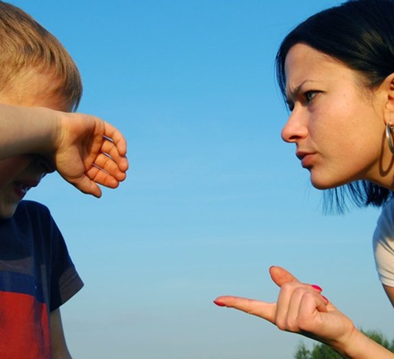 7 frases que os pais jamais devem dizer aos seus filhos