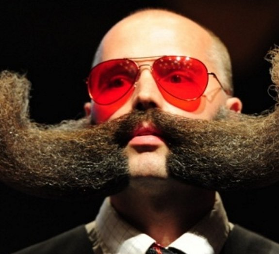 Campeonato reúne as barbas e bigodes mais extravagantes do mundo