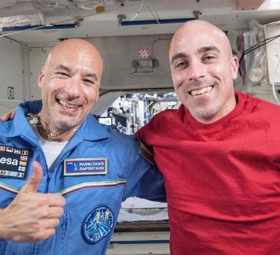 Saiba como os astronautas raspam o cabelo no espaço