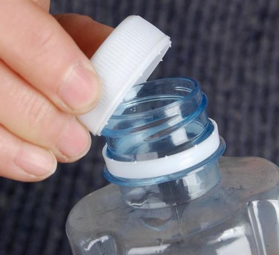 Pepsi patenteia sistema que libera aromas quando garrafa da bebida é aberta