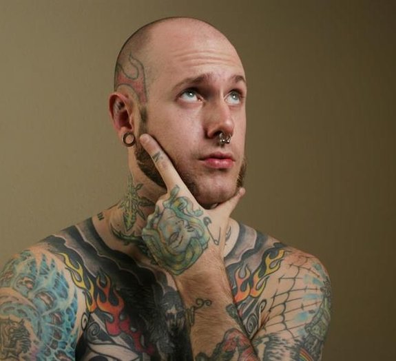 Estado americano propõe lei para limitar tatuagens e piercings