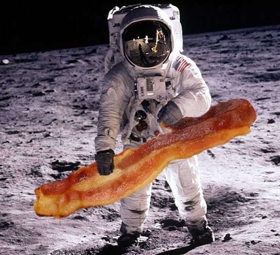 Você sabia que o bacon foi o primeiro alimento consumido na Lua?