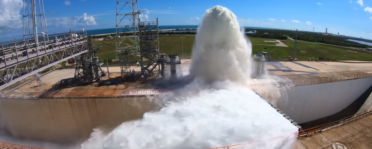 Veja como é um teste de lançamento de foguete visto de perto