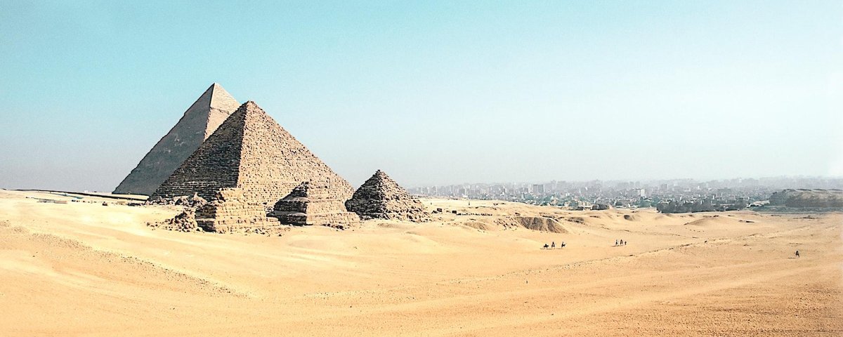 Pirâmide Luxo Deuses do Egito Verito