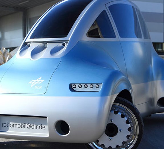 Alemães apresentam protótipo de veículo elétrico inteligente