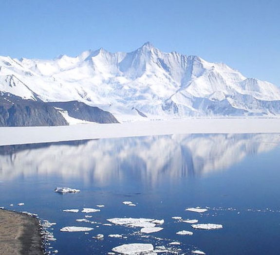 Lago isolado da Antártida guarda microrganismos vivos de quase 3 mil anos