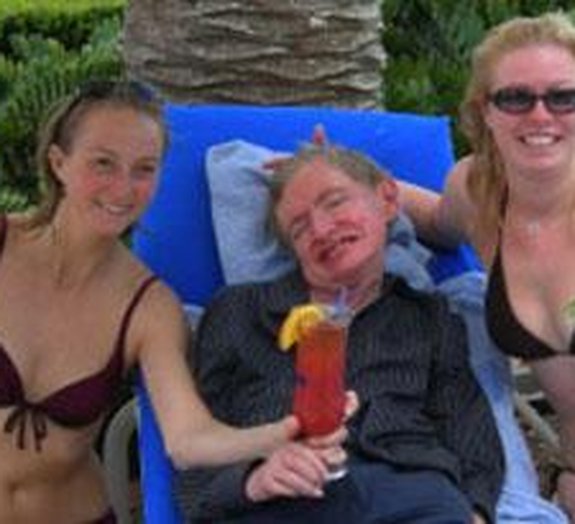 Stephen Hawking estaria frequentando clubes de swing
