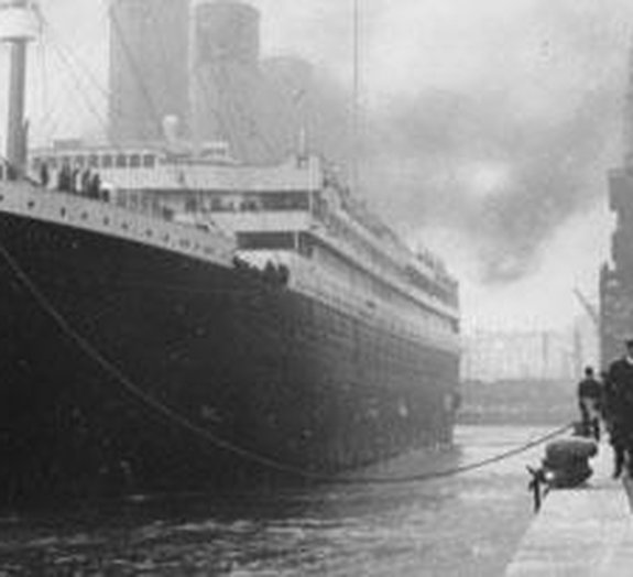 Naufrágio do Titanic será reconstituído no Twitter
