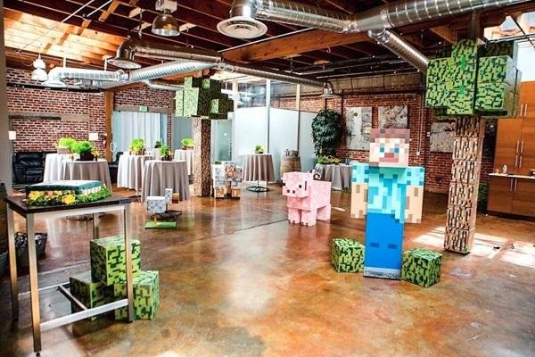 Casamento contou com esculturas de cenários e personagens do jogo Minecraft