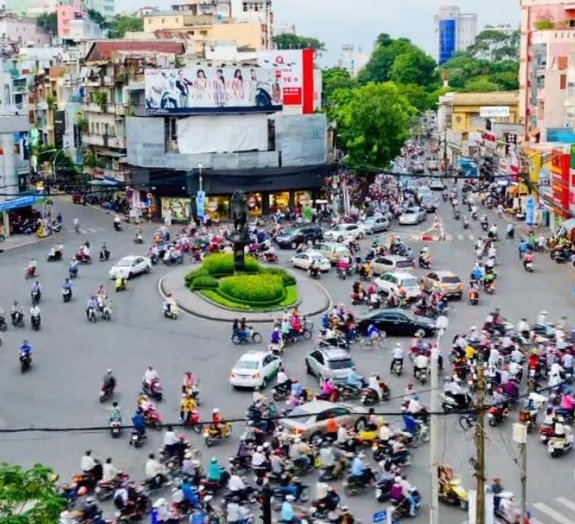 Assista às imagens feitas do trânsito supercaótico de uma cidade no Vietnam