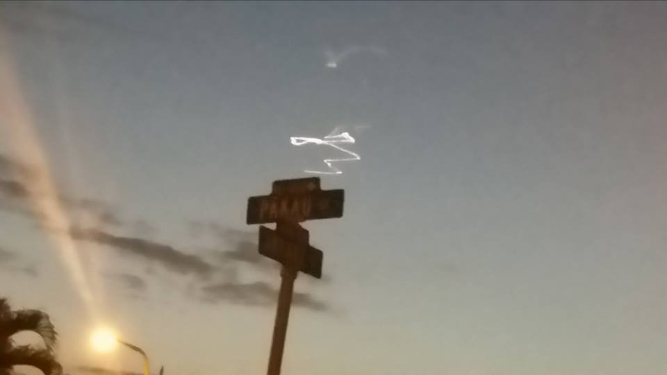 Misterioso OVNI é flagrado no céu do Havaí