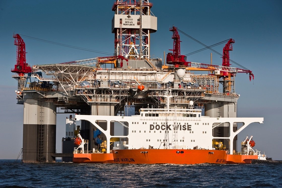 Blue Marlin, o incrível navio capaz de transportar outras embarcações