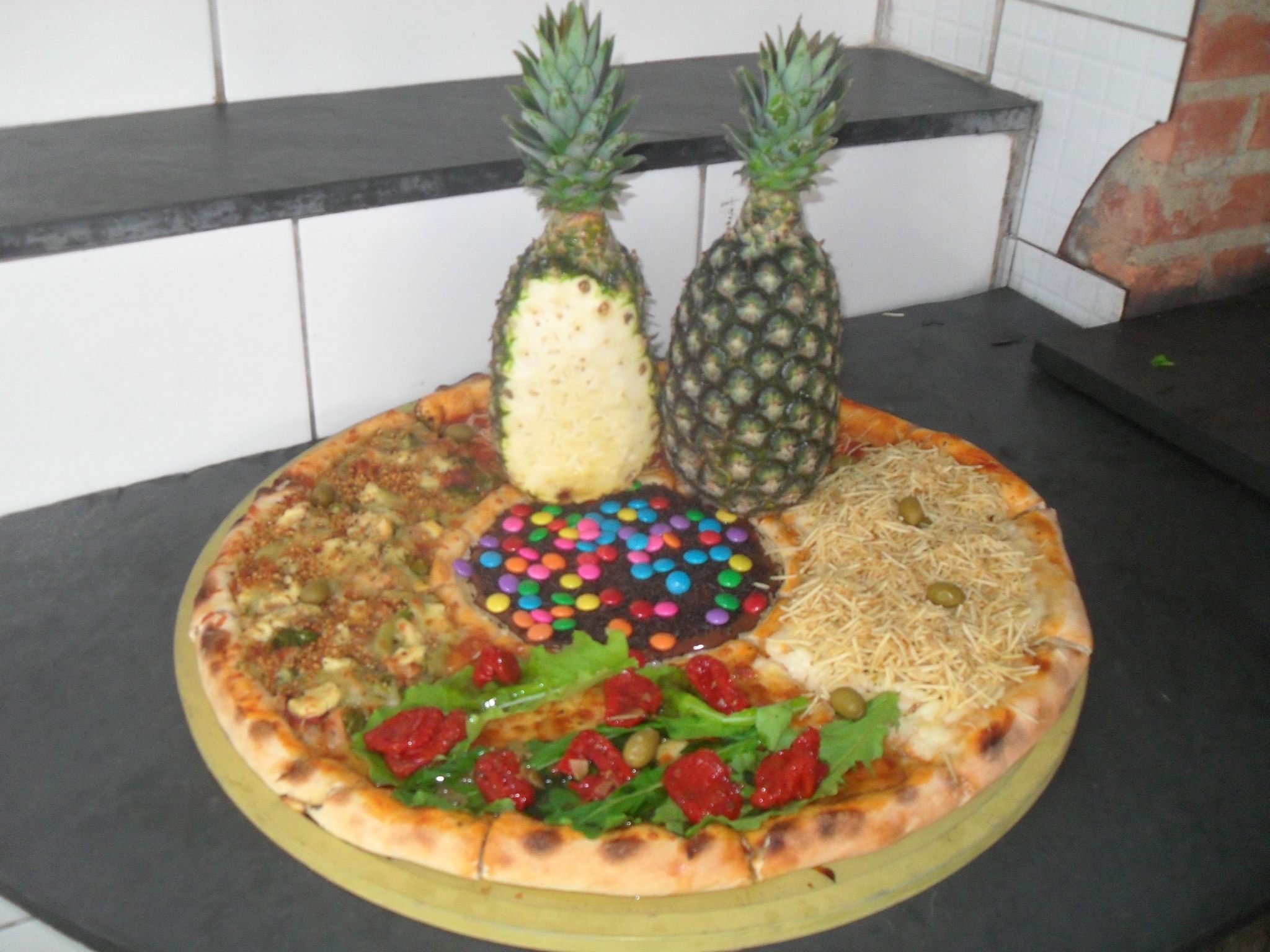 Sem exagero: estas são as pizzas mais monstruosas que você vai ver na vida