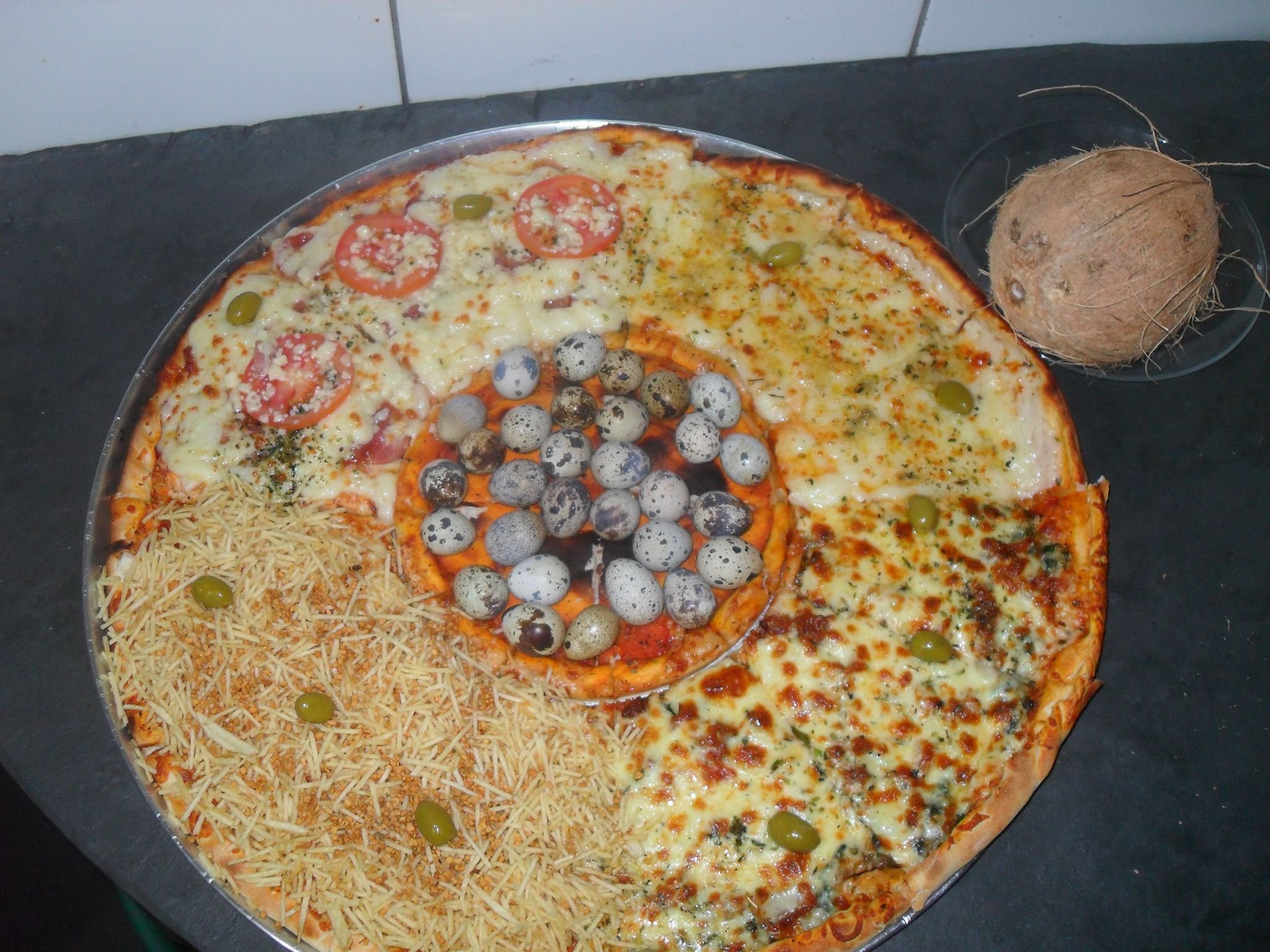Sem exagero: estas são as pizzas mais monstruosas que você vai ver na vida