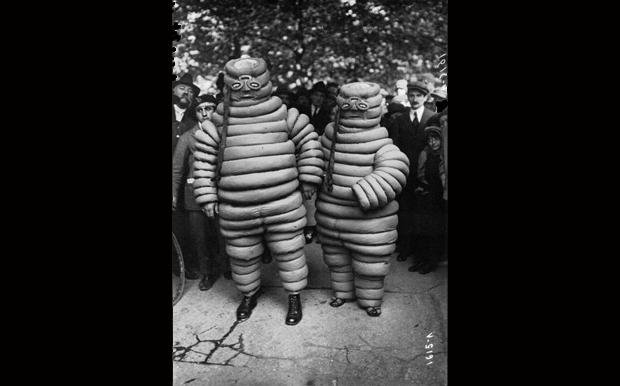 17 fantasias antigas aterrorizantes que você nunca mais vai esquecer