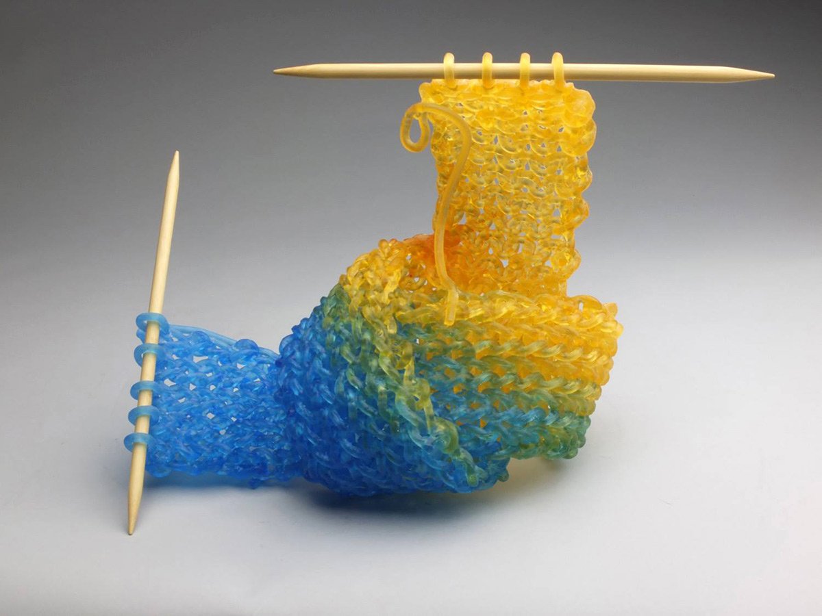 Fantástico! Artista cria peças de tricô usando vidro