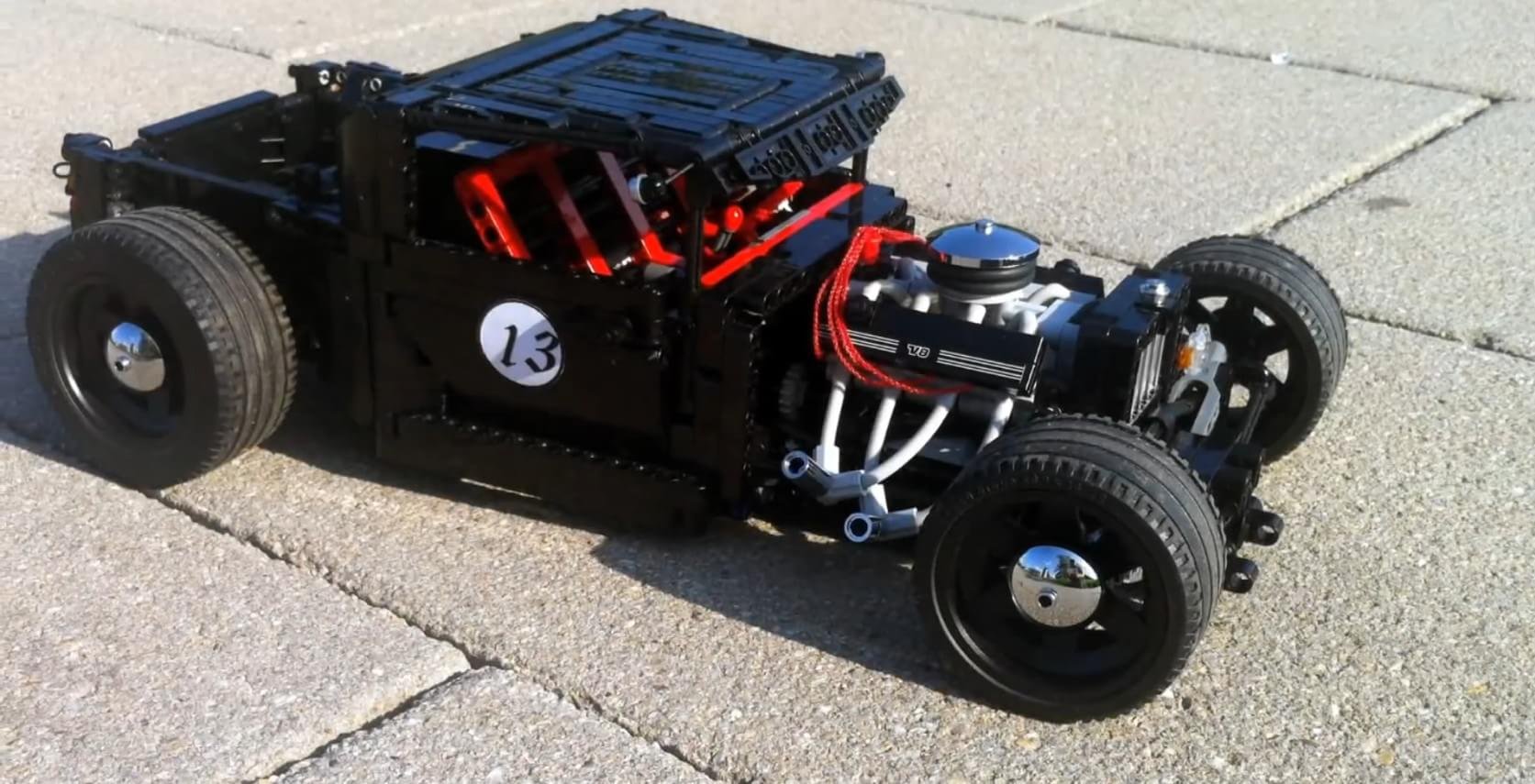 Brinquedo de gente grande: confira esse carrinho de controle remoto de LEGO