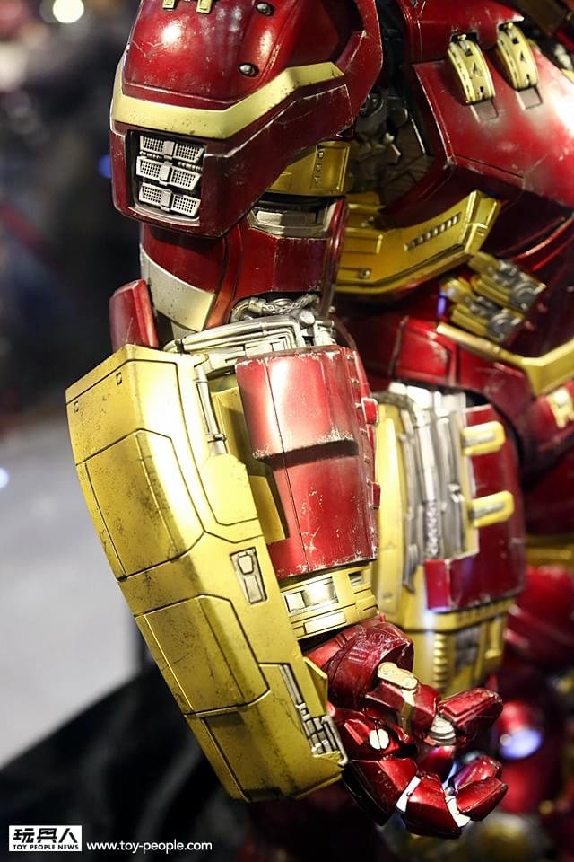 Brinquedos de Vingadores 2 revelam Homem de Ferro, Caça-Hulk e mais