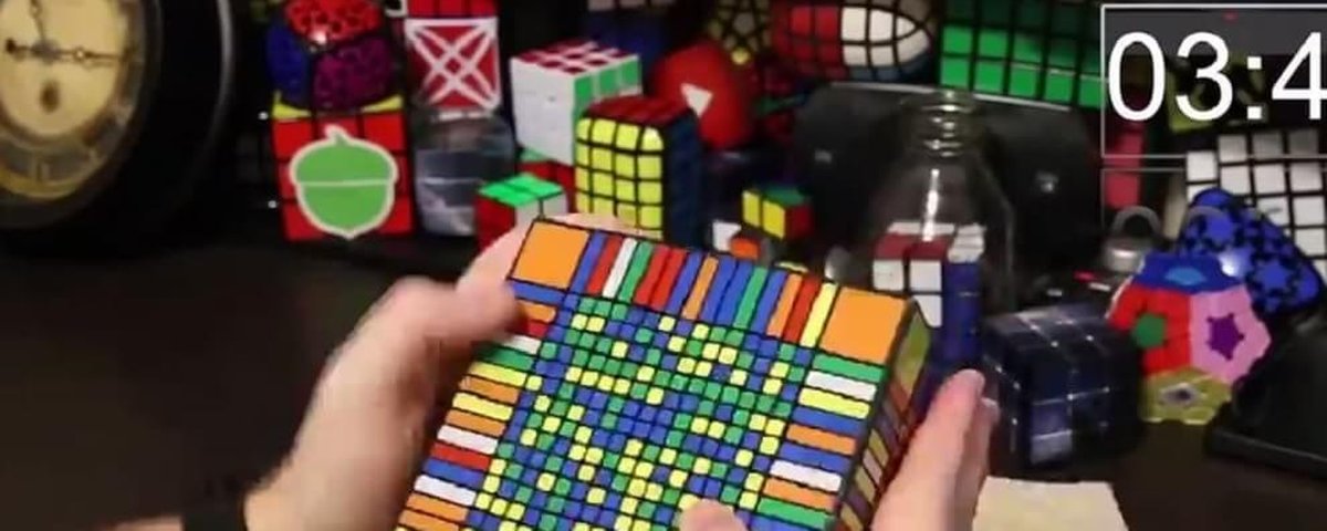 Cubo mágico mais difícil do mundo é resolvido em mais de sete