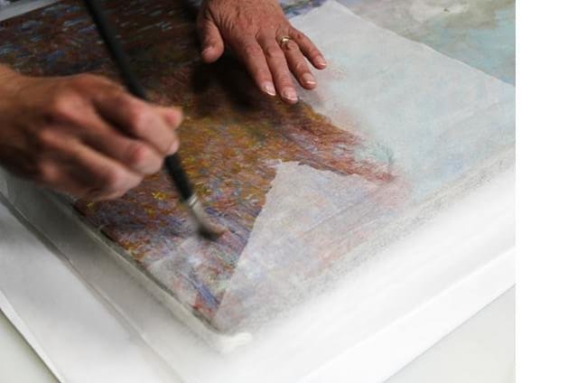 Quadro de Monet leva 3 anos para ser restaurado – entenda como é o processo