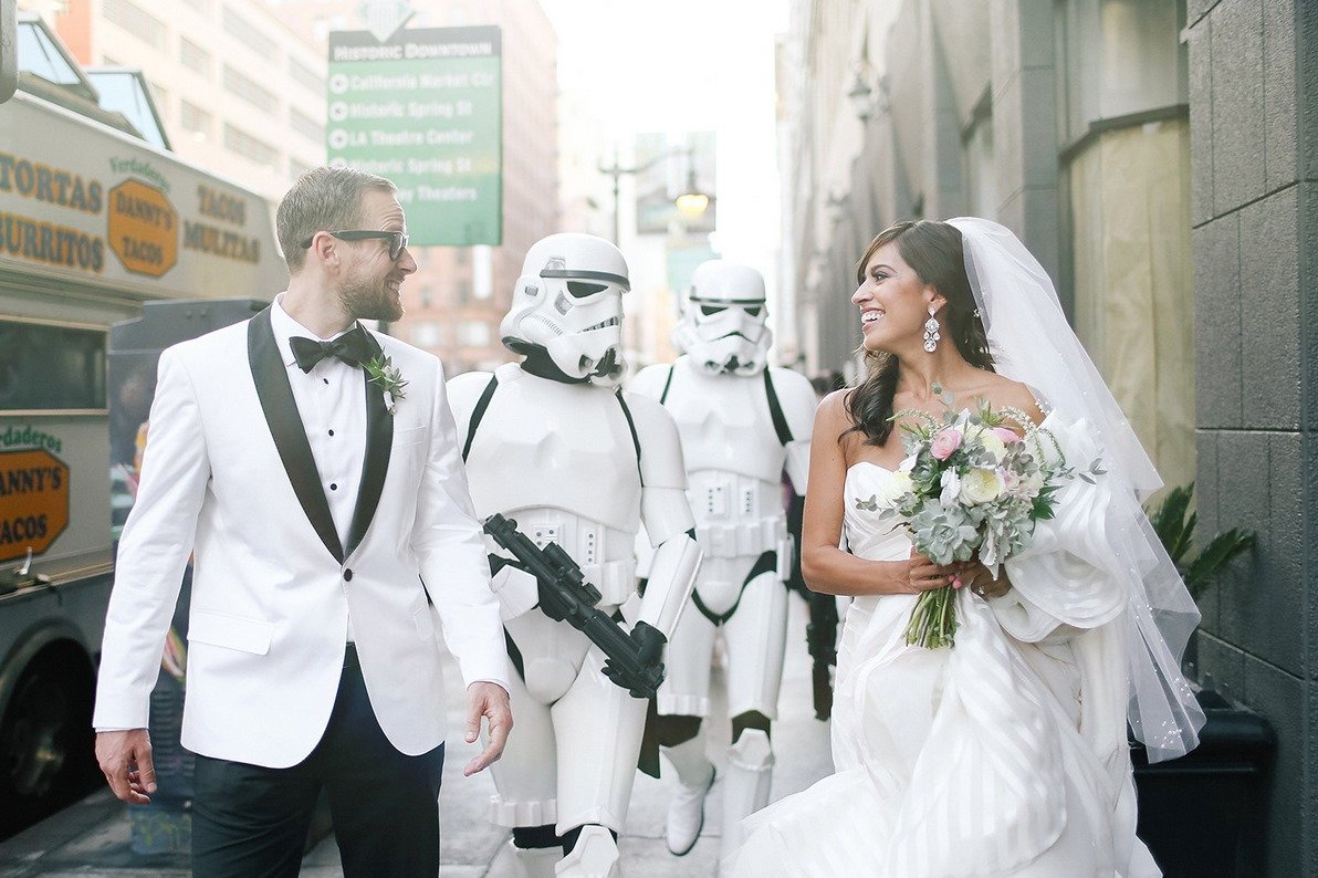 Veja fotos de um lindo casamento com temática de Guerra nas Estrelas