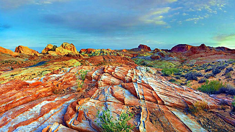 Surpreendente: veja as paisagens das belas montanhas coloridas da China