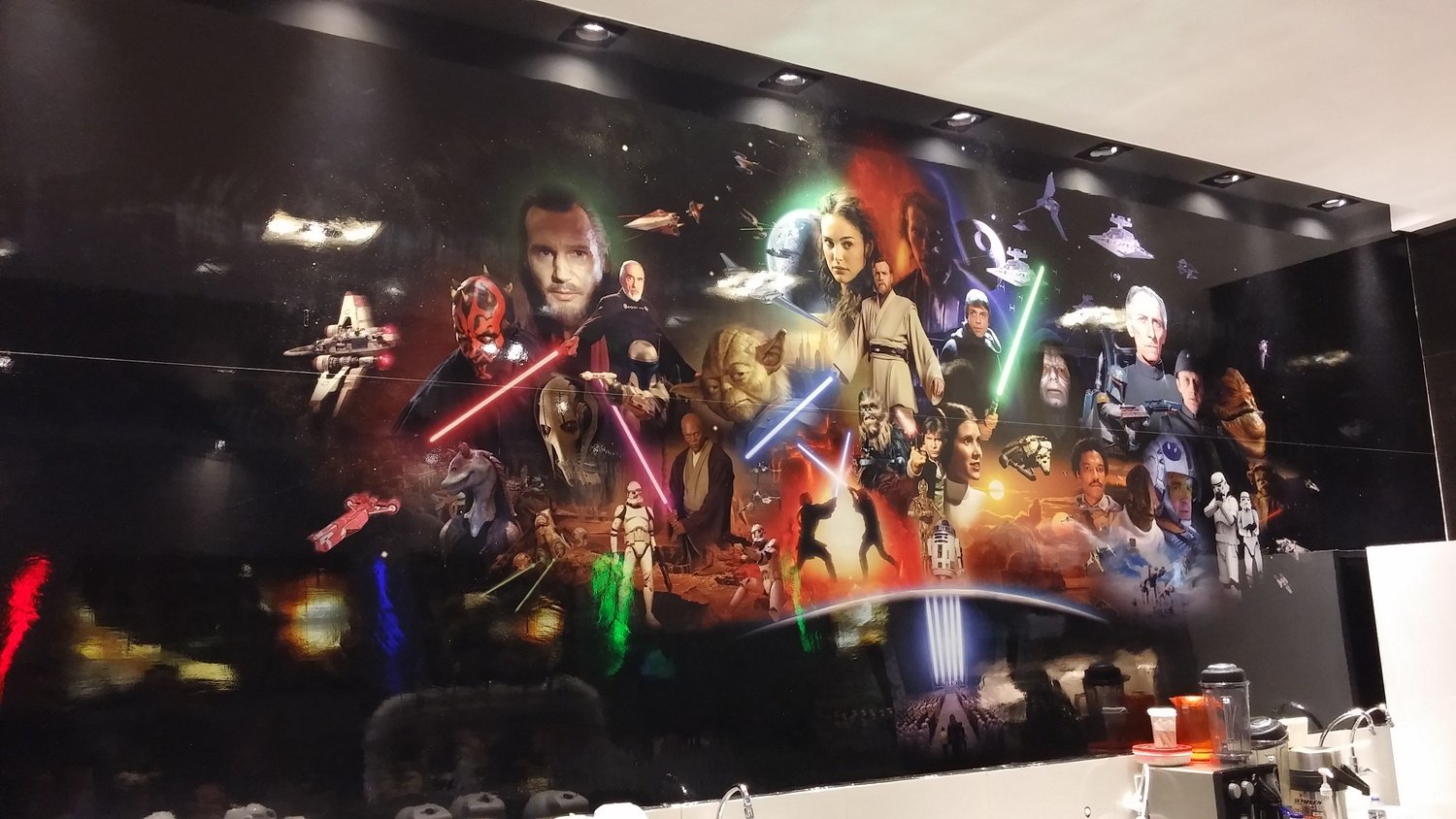 Ainda não foi ao restaurante com temática de Star Wars em SP? Fomos visitar