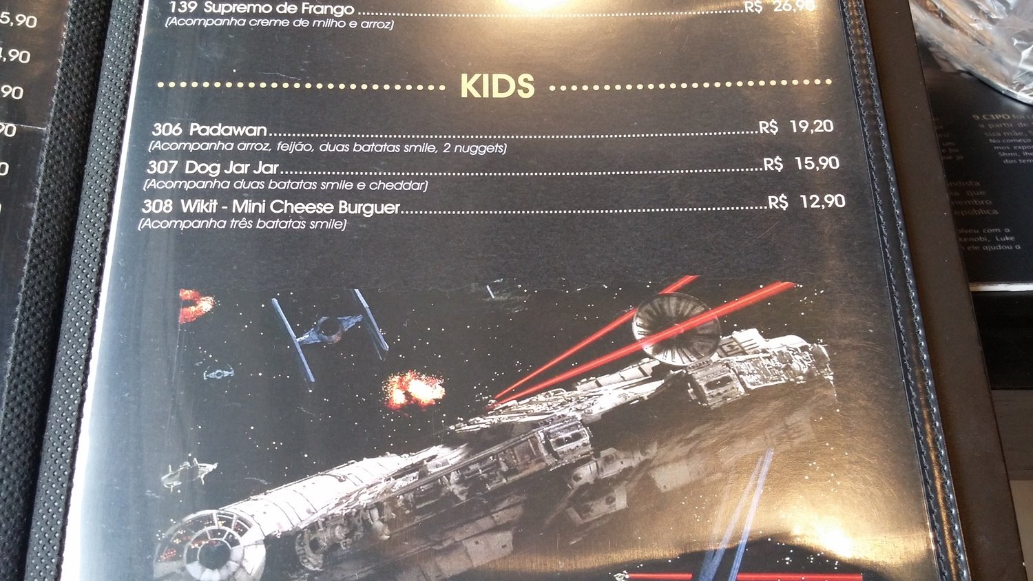 Ainda não foi ao restaurante com temática de Star Wars em SP? Fomos visitar