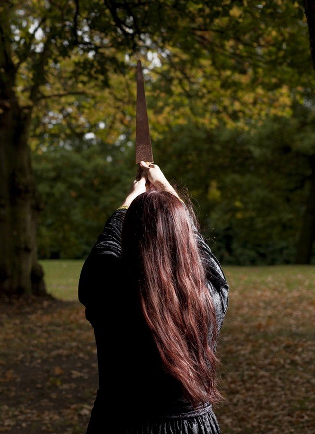 Projeto fotográfico revela que as 'bruxas modernas' são na verdade mulheres  de poder