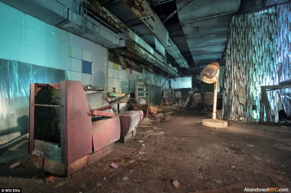 Fotos guardam memórias aterrorizadoras de sanatórios abandonados