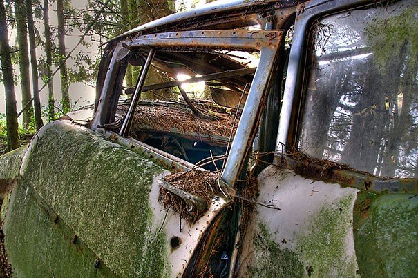 Cemitérios de aviões e carros: memórias da Segunda Guerra Mundial