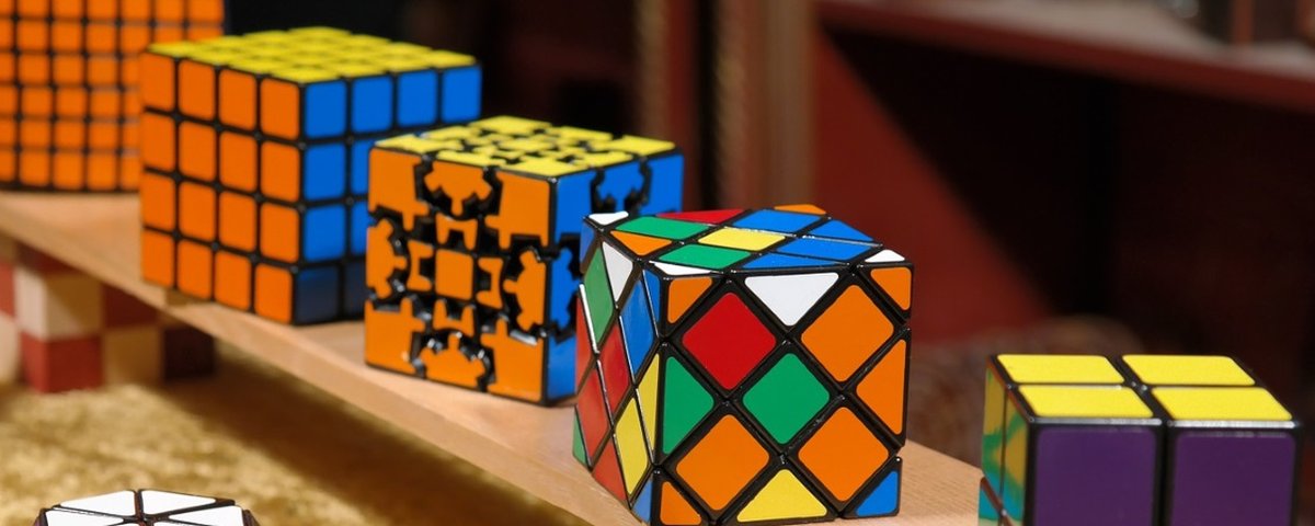 Cubo mágico mais difícil do mundo é resolvido em mais de sete