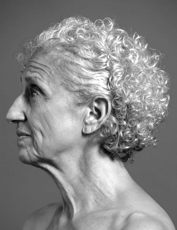 Fotógrafo repensa padrões de beleza em livro com modelos reais