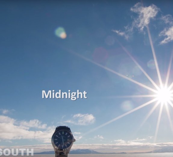 Vídeo mostra como são 24 horas sem pôr do sol na Antártida