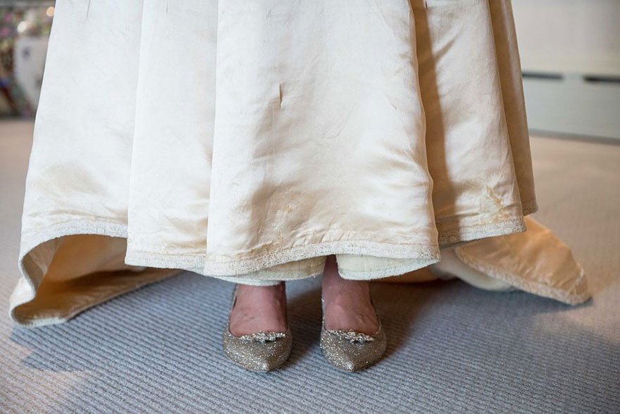 Há 120 anos na mesma família, vestido de noiva é usado pela 11ª vez!