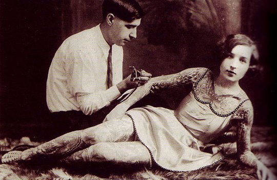 Fotografias mostram como eram as tatuagens antes da década de 60