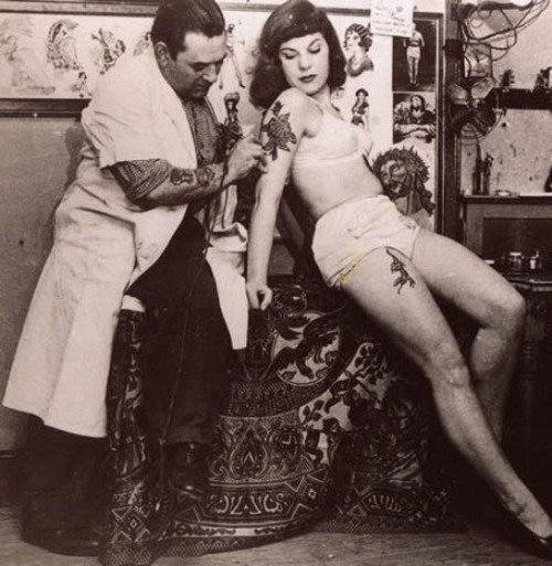 Fotografias mostram como eram as tatuagens antes da década de 60