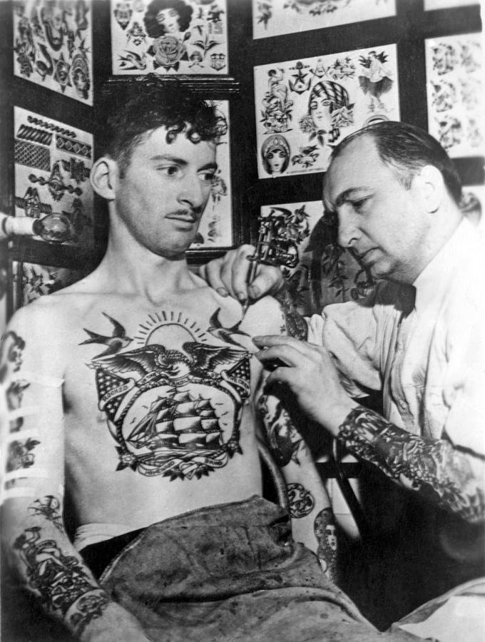 Fotografias mostram como eram as tatuagens antes da década de 60