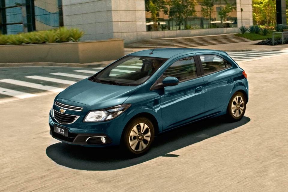 Chevrolet Onix foi o carro mais vendido no país em março; confira o Top 10  - TecMundo