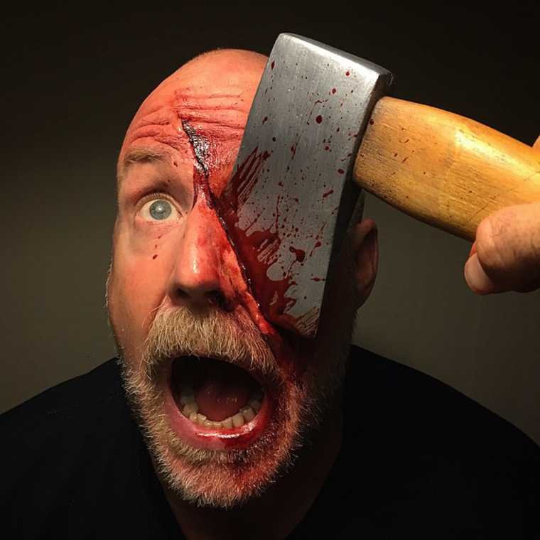 Maquiagens horríveis de Halloween que vão revirar seu estômago