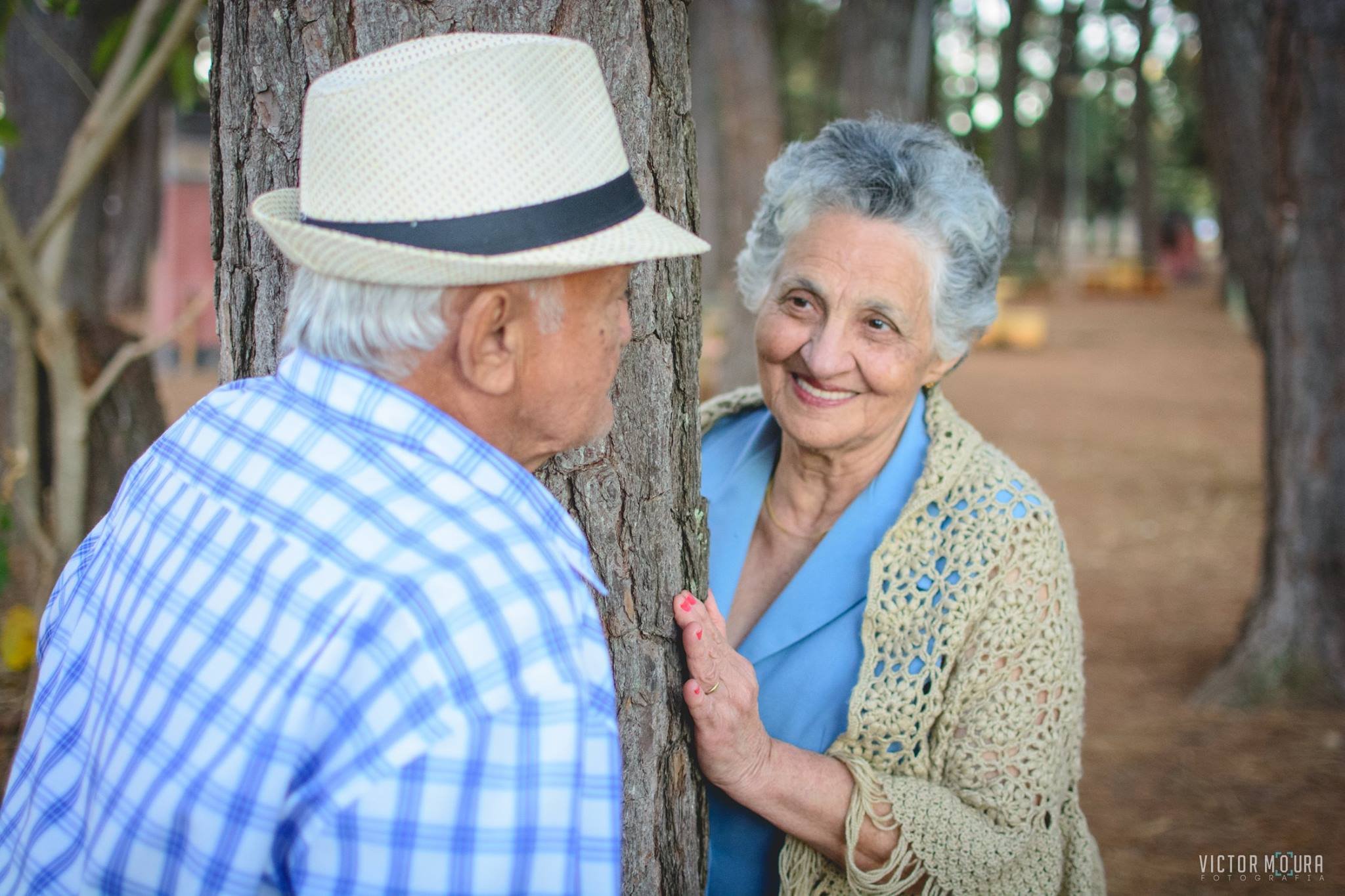Love is in the air: casal comemora 60 anos de união com ensaio encantador