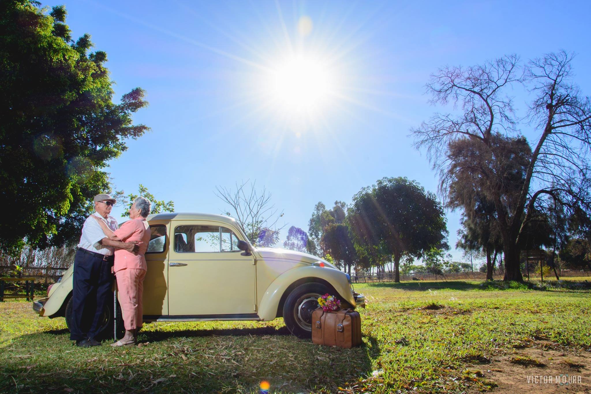 Love is in the air: casal comemora 60 anos de união com ensaio encantador