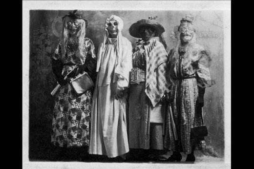 44 fotos bizarras que provam que o Halloween já foi muito assustador
