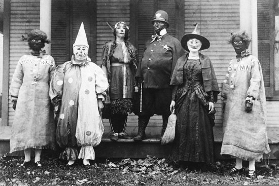 44 fotos bizarras que provam que o Halloween já foi muito assustador