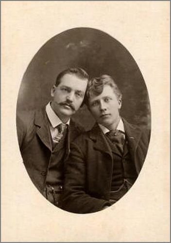 Isso é família: confira fotos de casais gays da virada do século passado