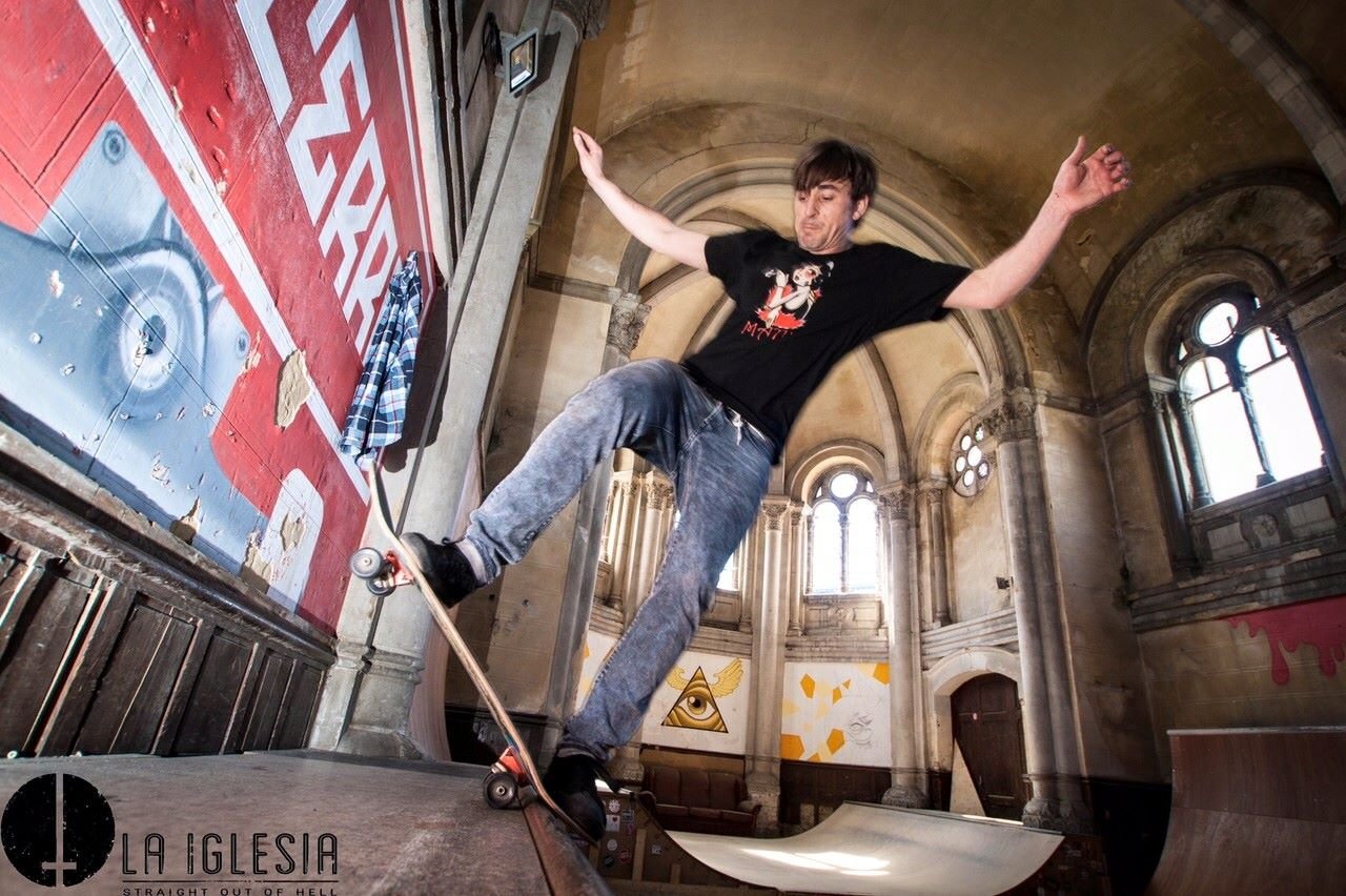 Confira a igreja centenária que virou uma incrível pista de skate