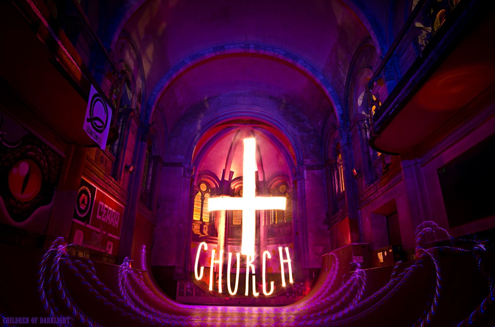 Confira a igreja centenária que virou uma incrível pista de skate