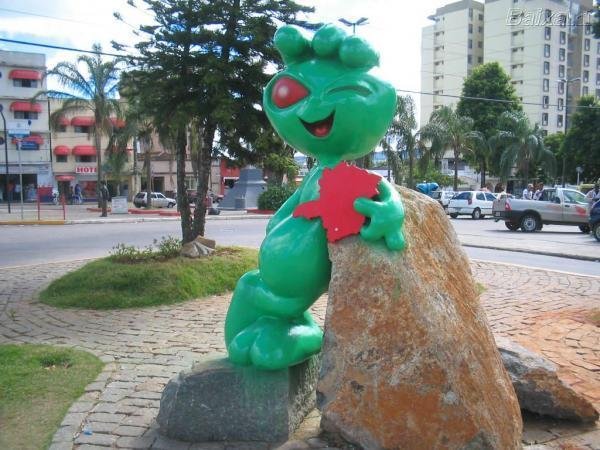 Há 20 anos o Brasil era apresentado ao ET de Varginha; relembre o caso