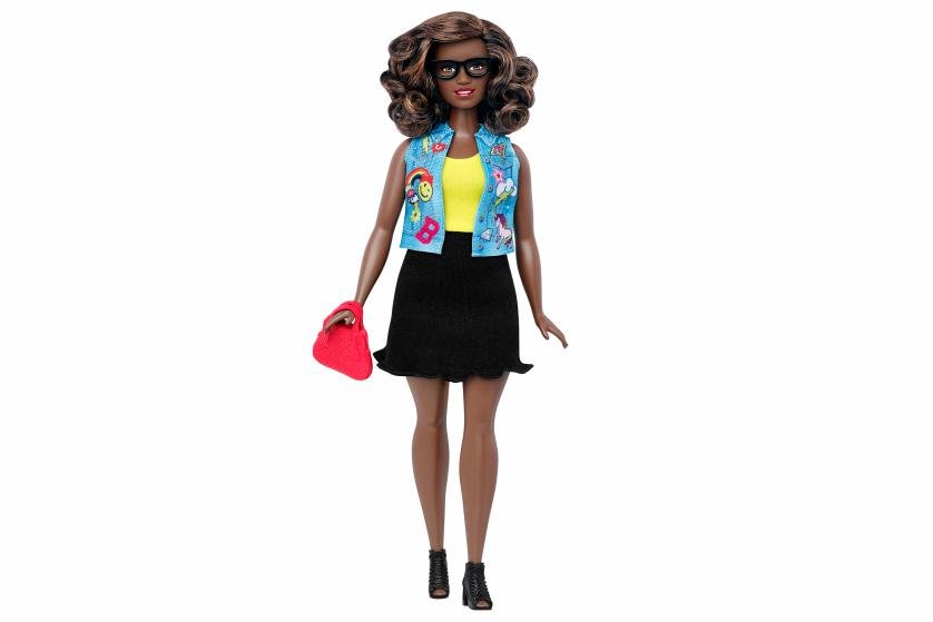 Mudança radical: boneca Barbie ganha o visual da mulher contemporânea