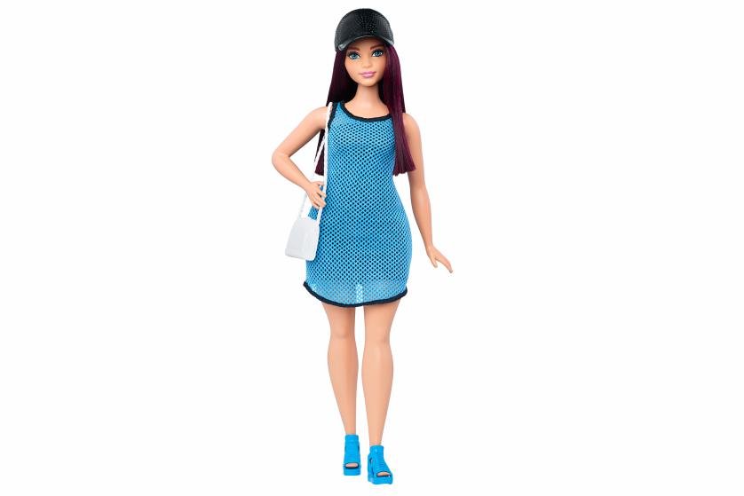 Mudança radical: boneca Barbie ganha o visual da mulher contemporânea